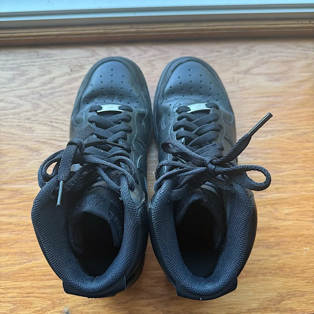 Men’s Nike AF1 Black High-Top Sneakers - Picture 5 of 7